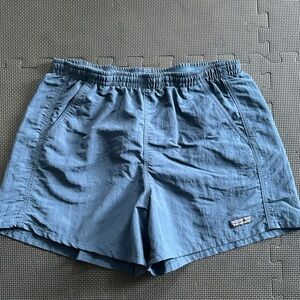 Patagonia Women's Baggies™ Shorts - 5" | sz medium | excellent used condition